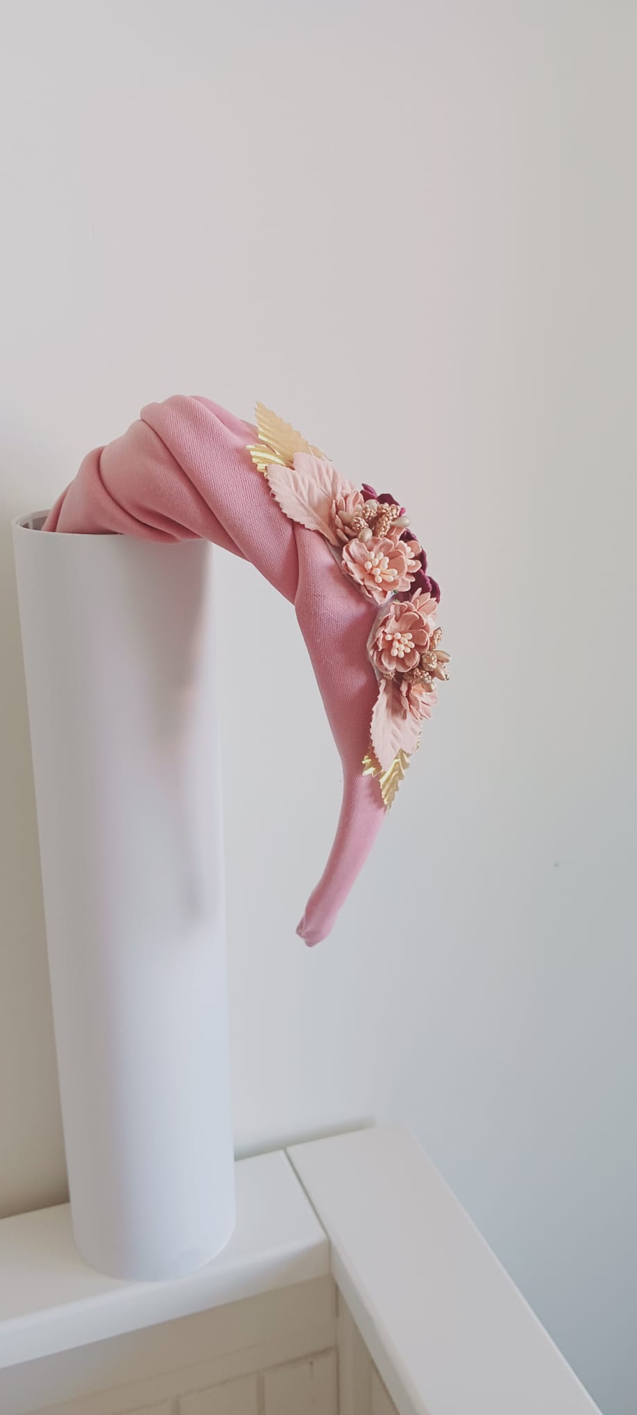 Diadema rosa de Flores Diaz-Zamora.com